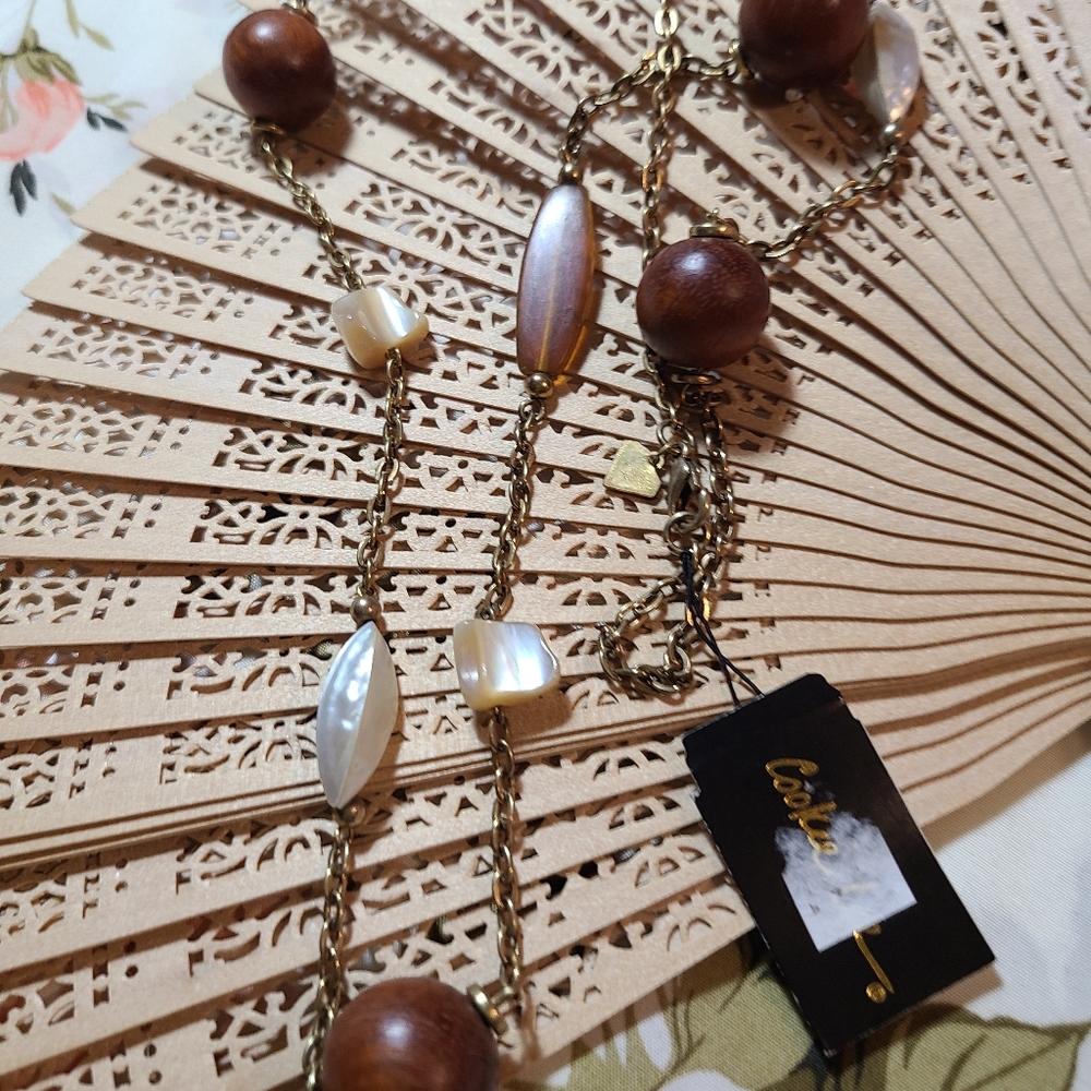 Ladies Vintage Necklace for sale today accepting offers